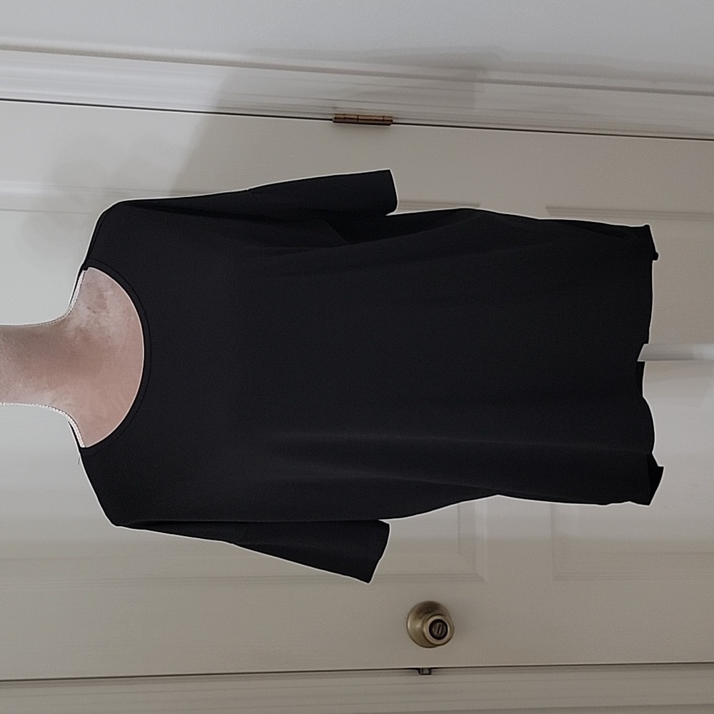 LuLaRoe Size XS Black Short Sleeve Tunic, Oversized Excellent Used Condition
